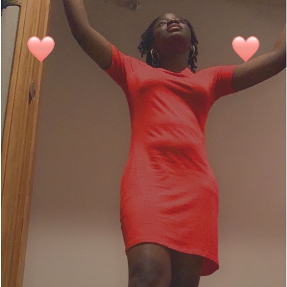 Dress - Picture 3 of 3